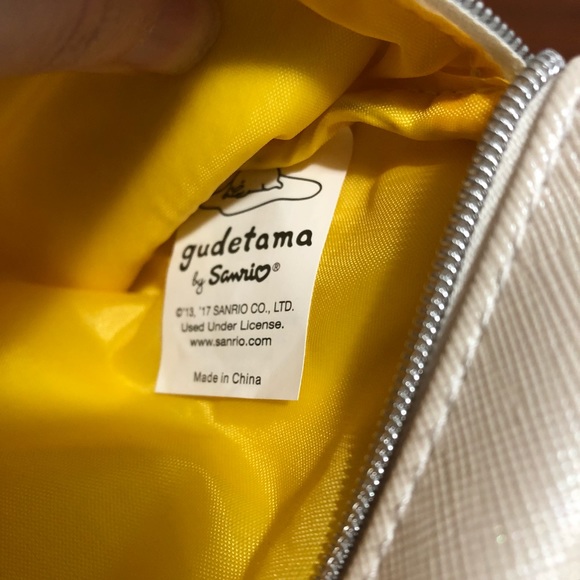 ipsy gudetama bag - Picture 3 of 3